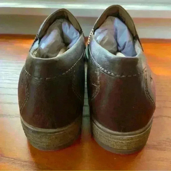 Josef Seibel Woman’s Sienna 96 Soft Washed Camel Loafer Shoe - Picture 3 of 10